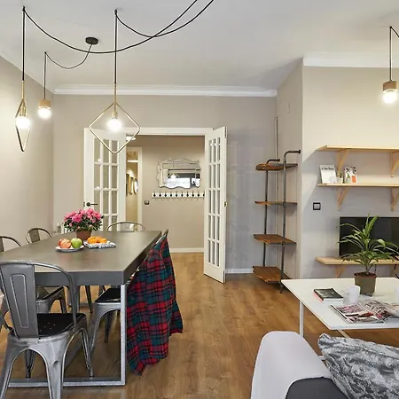 Spacious 3brapartment In Poblesec With Balcony Apartment *