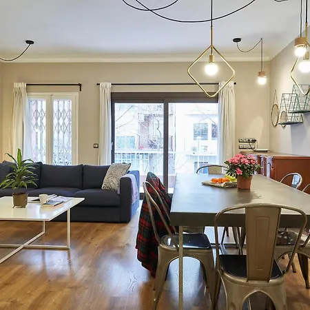 Spacious 3brapartment In Poblesec With Balcony Apartment Barcelona