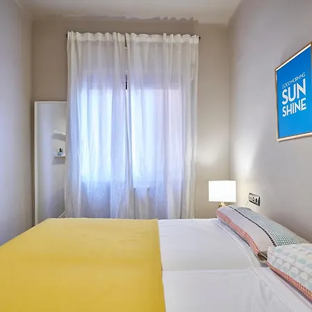 Spacious 3brapartment In Poblesec With Balcony Barcelona