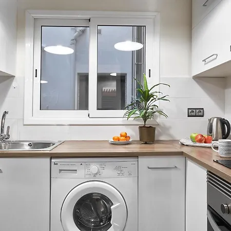 Spacious 3brapartment In Poblesec With Balcony * Barcelona