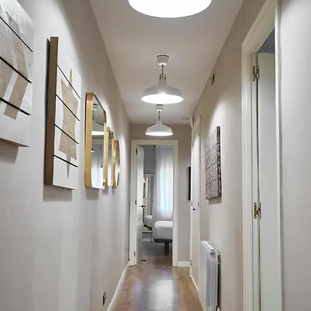 Spacious 3brapartment In Poblesec With Balcony Apartment Barcelona